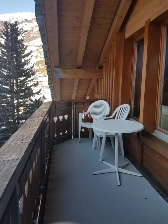 Dachwohnung Unterem Hoereli Vals Bagian luar foto